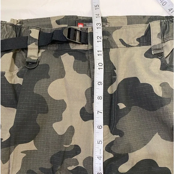 686 Cruiser Gray Camo Cotton Ripstop Wide Leg Tech Pants SZ L - Picture 8 of 10